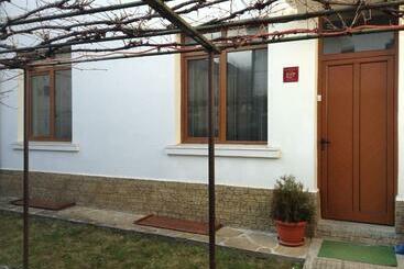 پانسیون Guest Rooms Toni & Miro