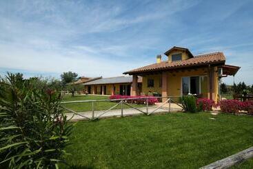هتل Agriturismo Dal Pastore