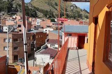 پانسیون Hostal Puerto Alegre