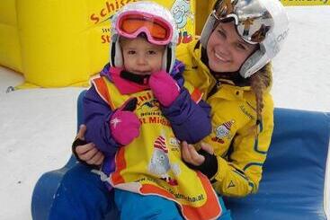 アパートホテル Das Liftplatzl