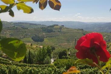 هتل Vila Marim Country Houses