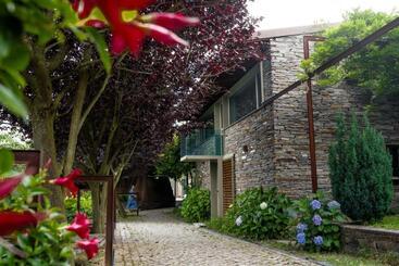 هتل Vila Marim Country Houses