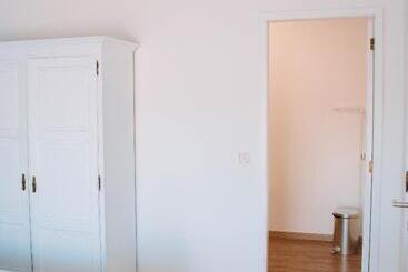 پانسیون Arca Nova Guest House & Hostel Caminha
