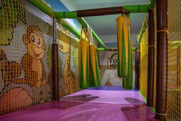 Toot House Alqaim