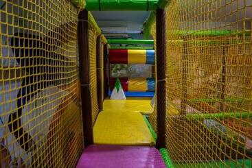 Toot House Alqaim