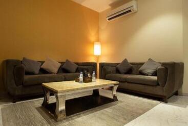 Toot House Alqaim