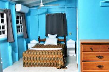 Chez Ophelia Cottage Apartments - Roseau