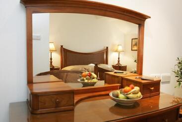 پانسیون Heatons Guesthouse
