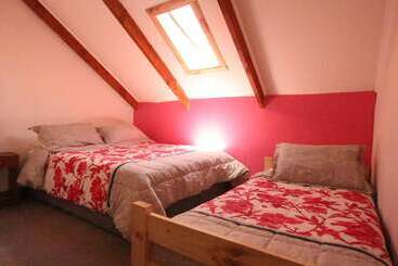 پانسیون Pucontours Hostal   Hostel