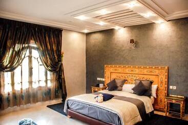 Riad Noumidya