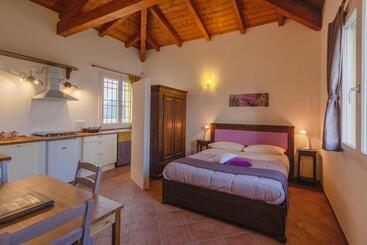 هتل Agriturismo Primaluna