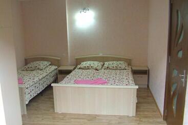پانسیون Chicho Guesthouse