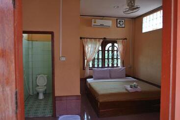 پانسیون Dalom Guesthouse