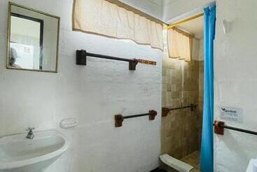 پانسیون Hostal Darwin B&b