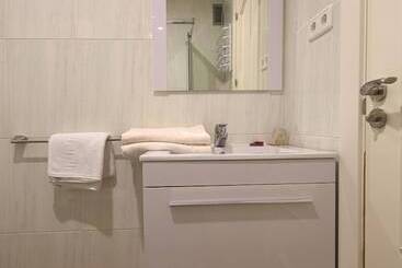 پانسیون Hostal Misericordia