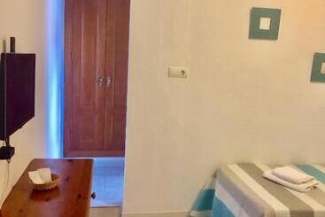پانسیون Ochomin Hostel