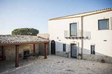 هتل Agriturismo Raffo