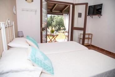 호텔 Agriturismo Sa Mendhula