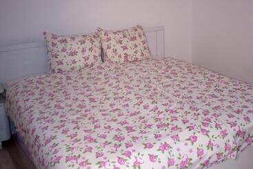 پانسیون Guest House Fena