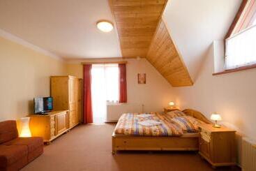 پانسیون Harrachovská Hacienda