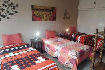 پانسیون Hostal Los Lagos Inn