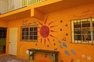 پانسیون Labrish Guest House