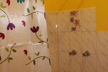 پانسیون Labrish Guest House