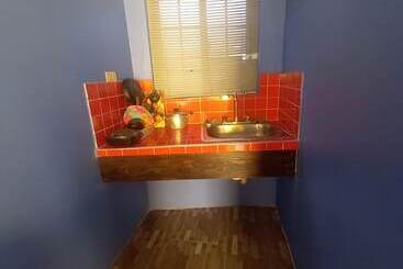 پانسیون Labrish Guest House