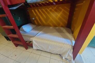 پانسیون Labrish Guest House