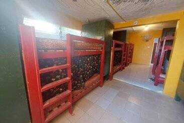 پانسیون Labrish Guest House