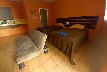 پانسیون Labrish Guest House