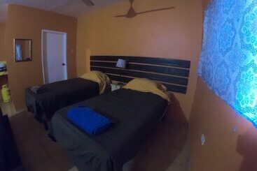 پانسیون Labrish Guest House