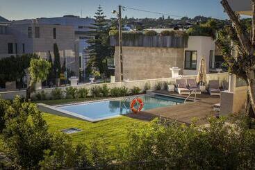 پانسیون Somewhere  Estoril Guesthouse