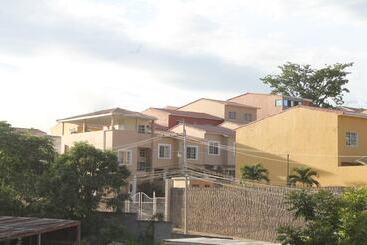 تختخواب و صبحانه Casa Sur