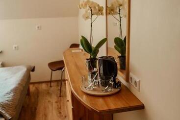 پانسیون Edgari Guesthouse
