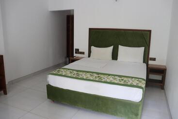 پانسیون Gatetrees Resort