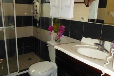 پانسیون Guest House Villa Mishkan
