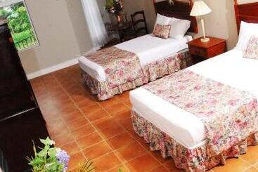 پانسیون Guest House Villa Mishkan