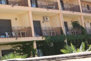 Hostal Los Rosales - Alcaraz