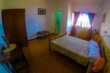 پانسیون Residencial Sintanton Trekking