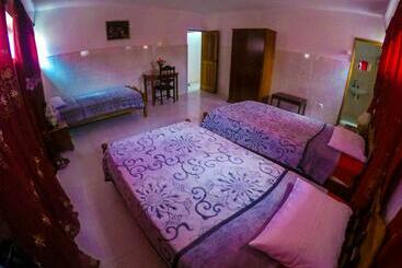 پانسیون Residencial Sintanton Trekking