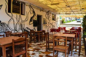 پانسیون Residencial Sintanton Trekking