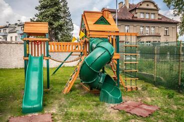 پانسیون Apartments Benešova 6