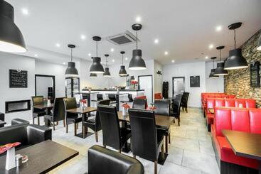 پانسیون Apartments Benešova 6