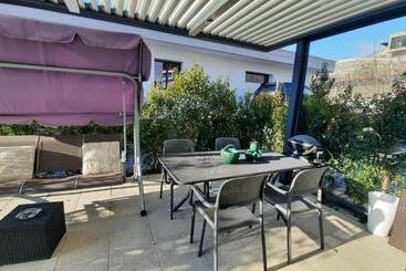 پانسیون Guesthouse Petit Pré