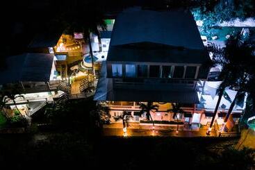 پانسیون Serenity Rincon Guesthouse