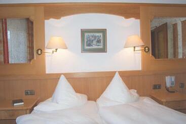 هاستل Gästehaus Elvia