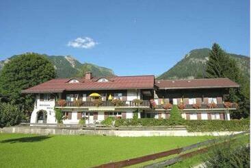 هاستل Gästehaus Elvia