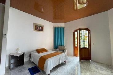 پانسیون Hostal Muro De Las Lagrimas With High Speed Internet Starlink