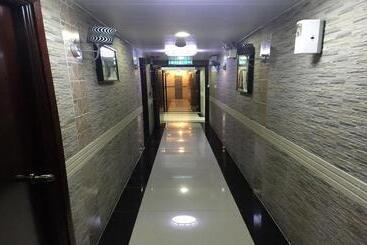 پانسیون Skyview Hostel